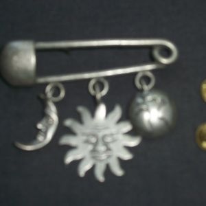 Tie-tack brooch